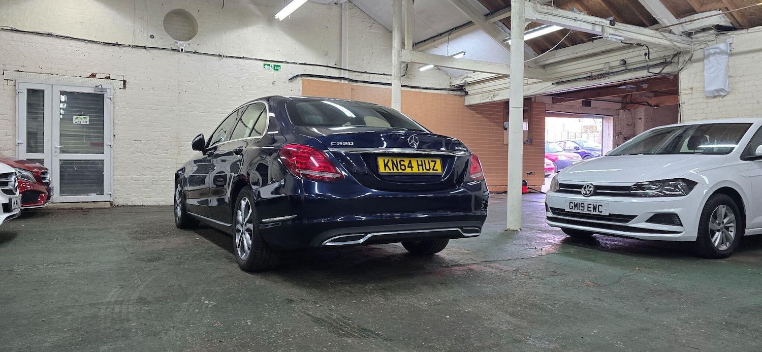 Used Mercedes-Benz C Class 2015 for sale - 77715567: Photo 8