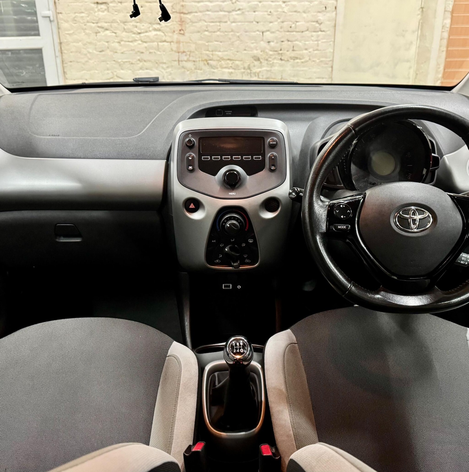 Used Toyota AYGO 2018 for sale - 76888941: Photo 14