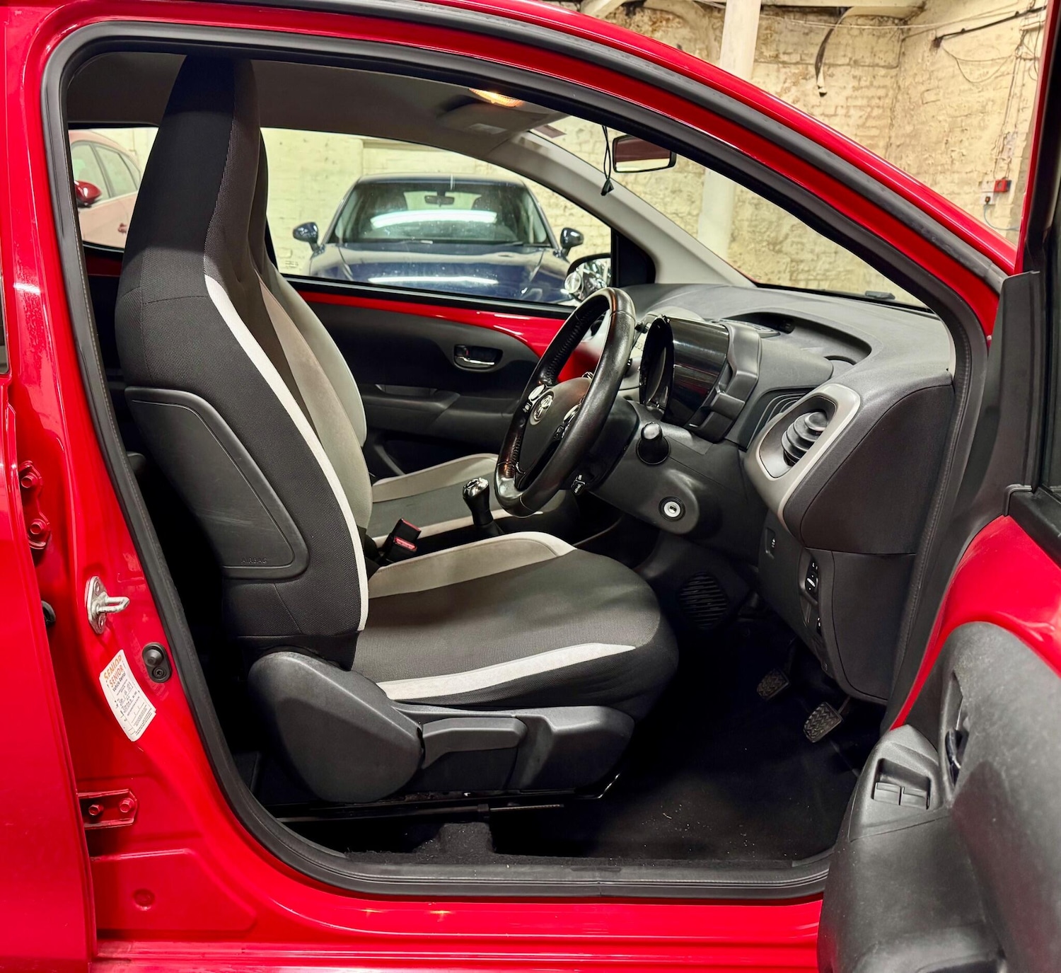 Used Toyota AYGO 2018 for sale - 76888941: Photo 15