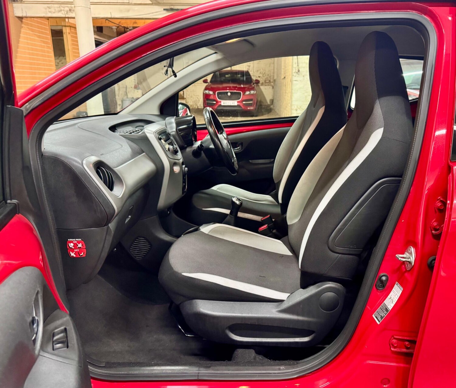 Used Toyota AYGO 2018 for sale - 76888941: Photo 16