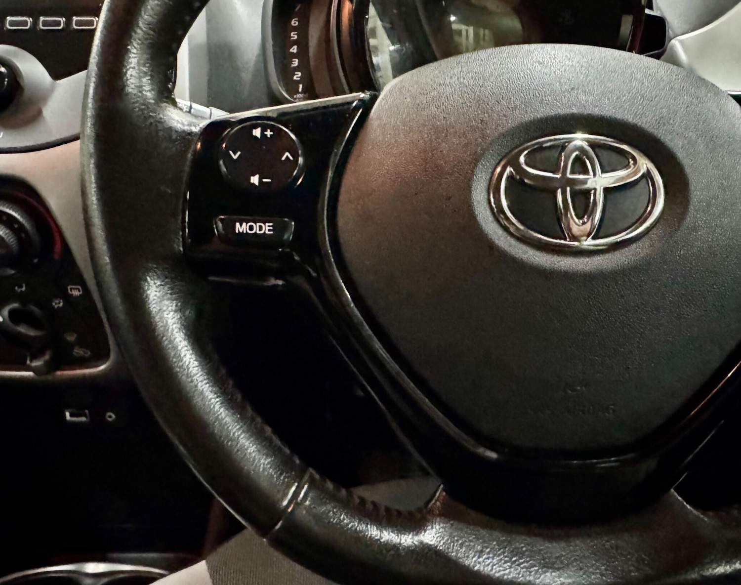 Used Toyota AYGO 2018 for sale - 76888941: Photo 19