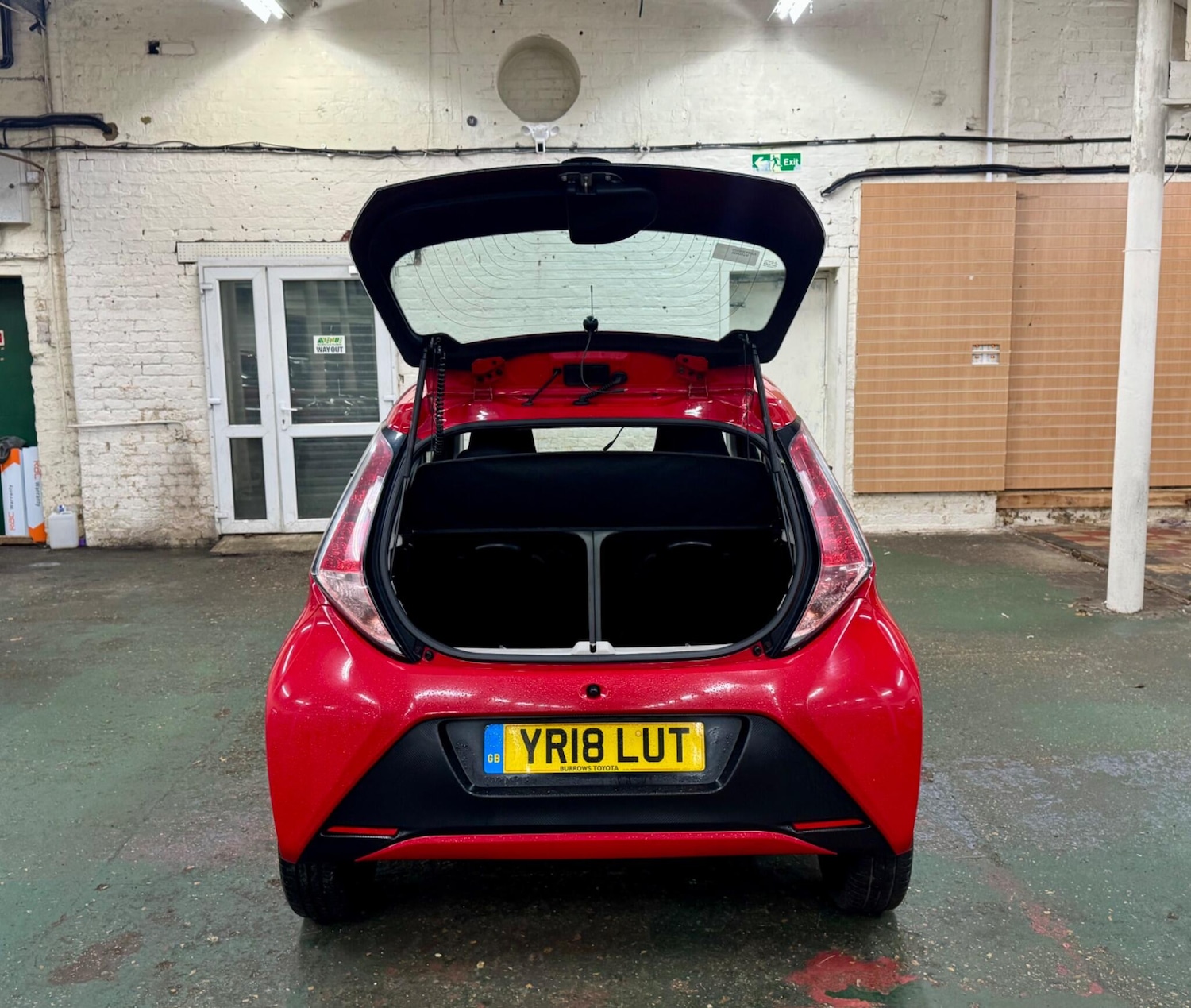 Used Toyota AYGO 2018 for sale - 76888941: Photo 8