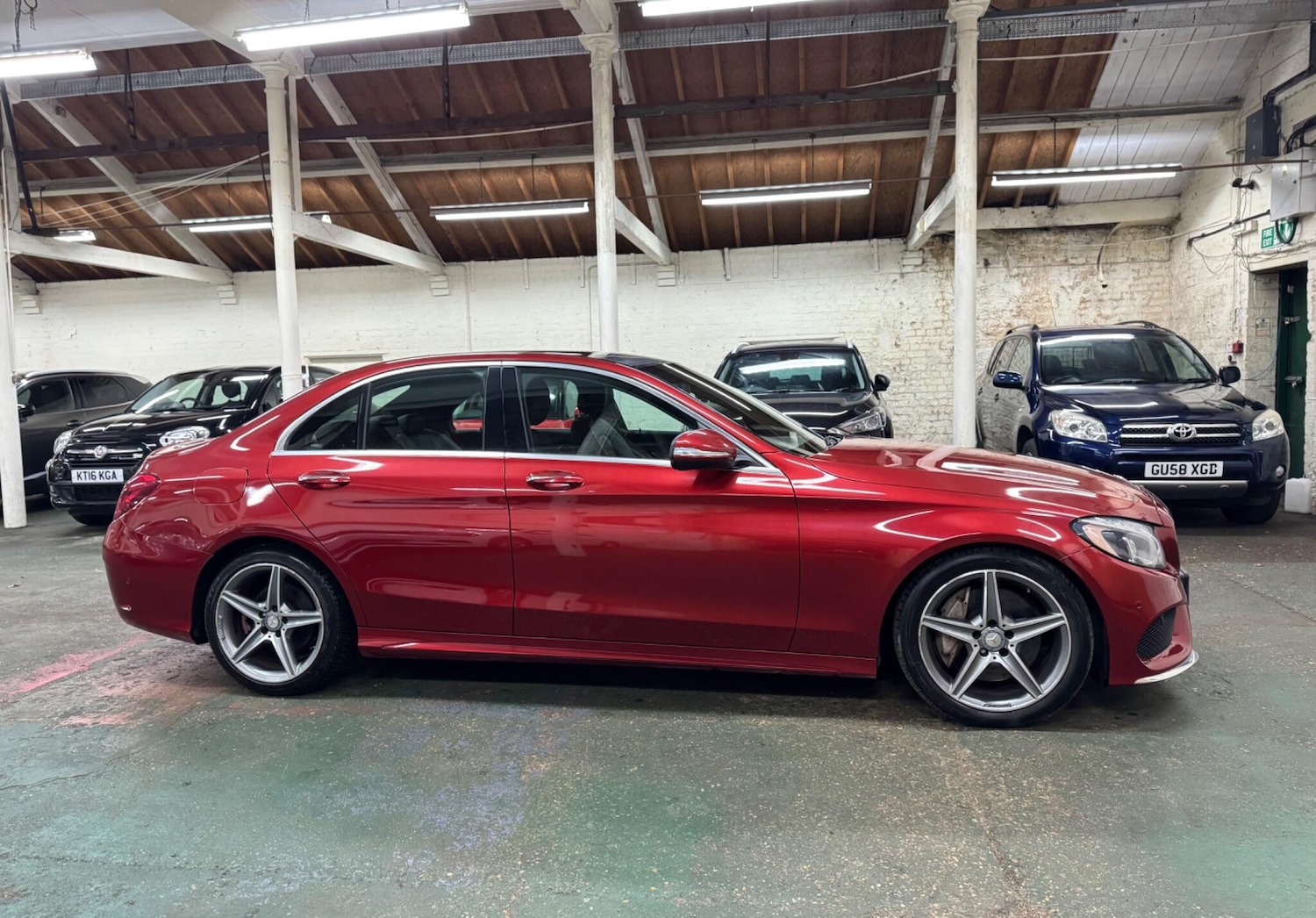 Used Mercedes-Benz C Class 2014 for sale - 77394214: Photo 10