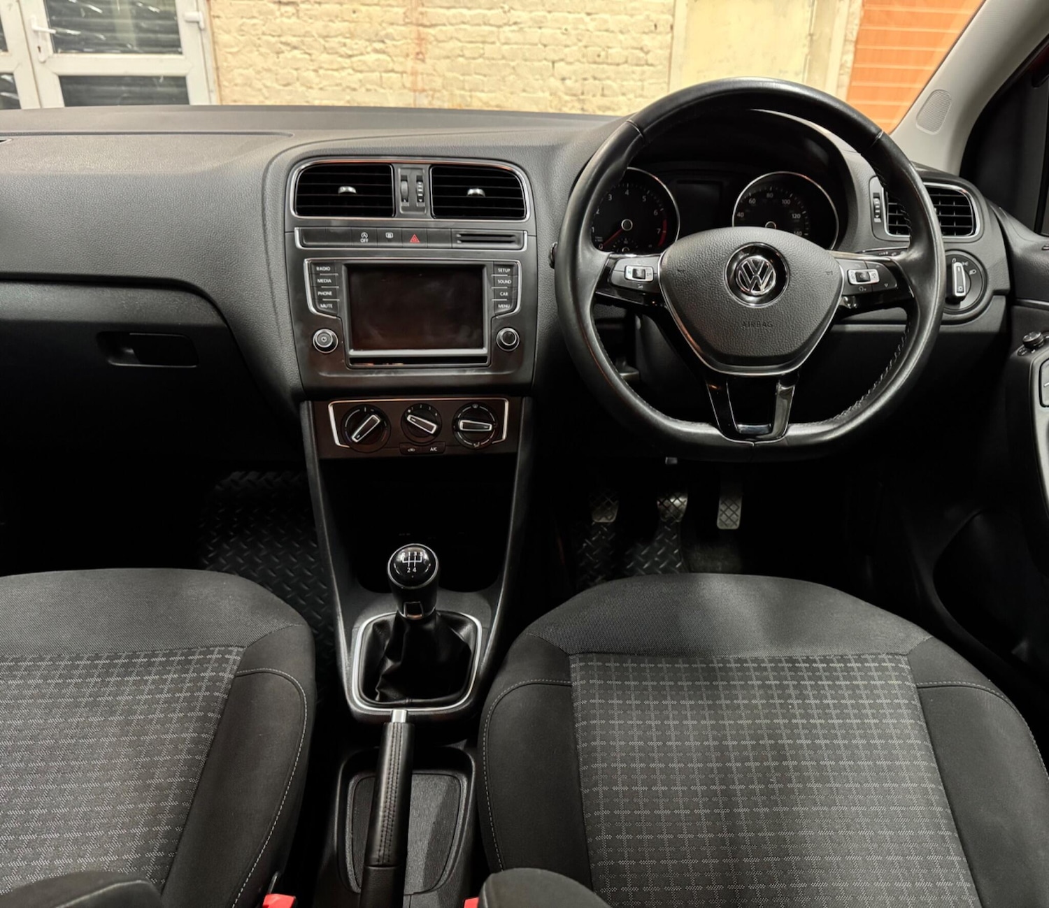 Used Volkswagen Polo 2016 for sale - 77205807: Photo 13