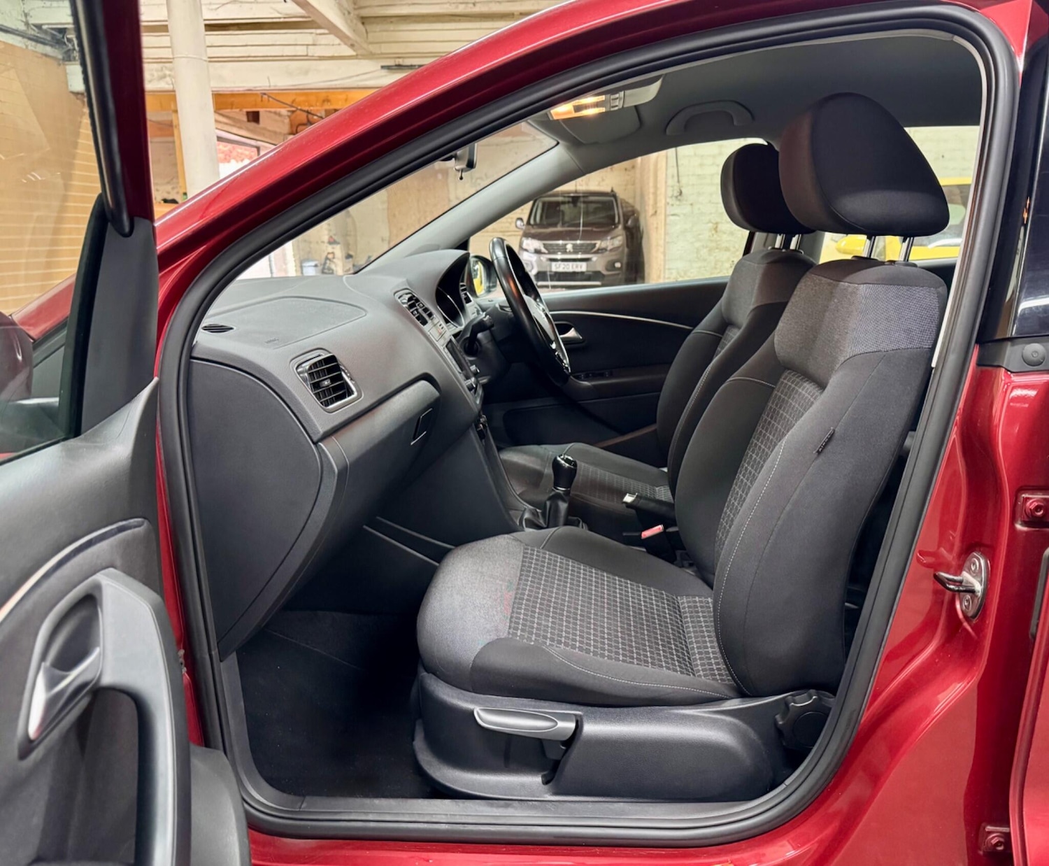 Used Volkswagen Polo 2016 for sale - 77205807: Photo 16