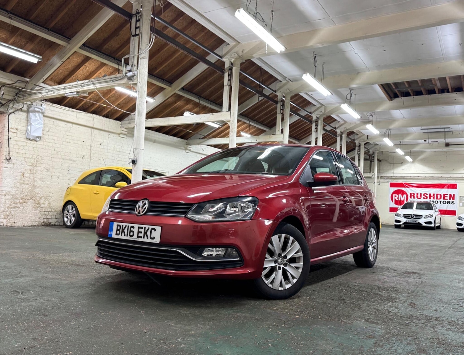 Used Volkswagen Polo 2016 for sale - 77205807: Photo 2