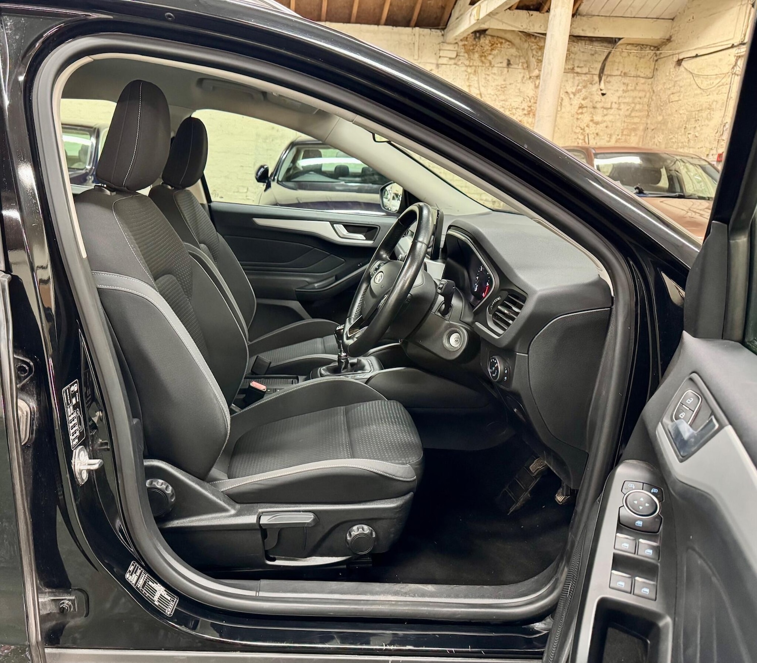 Used Ford Focus for sale - 77931803: Photo 12