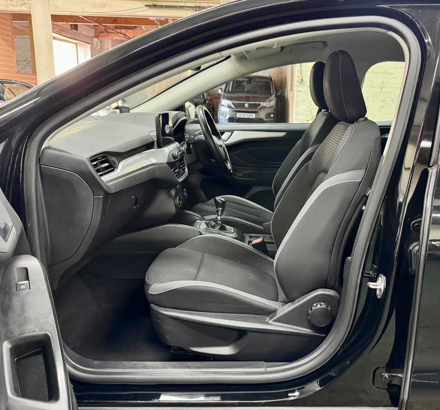 Used Ford Focus for sale - 77931803: Photo 13