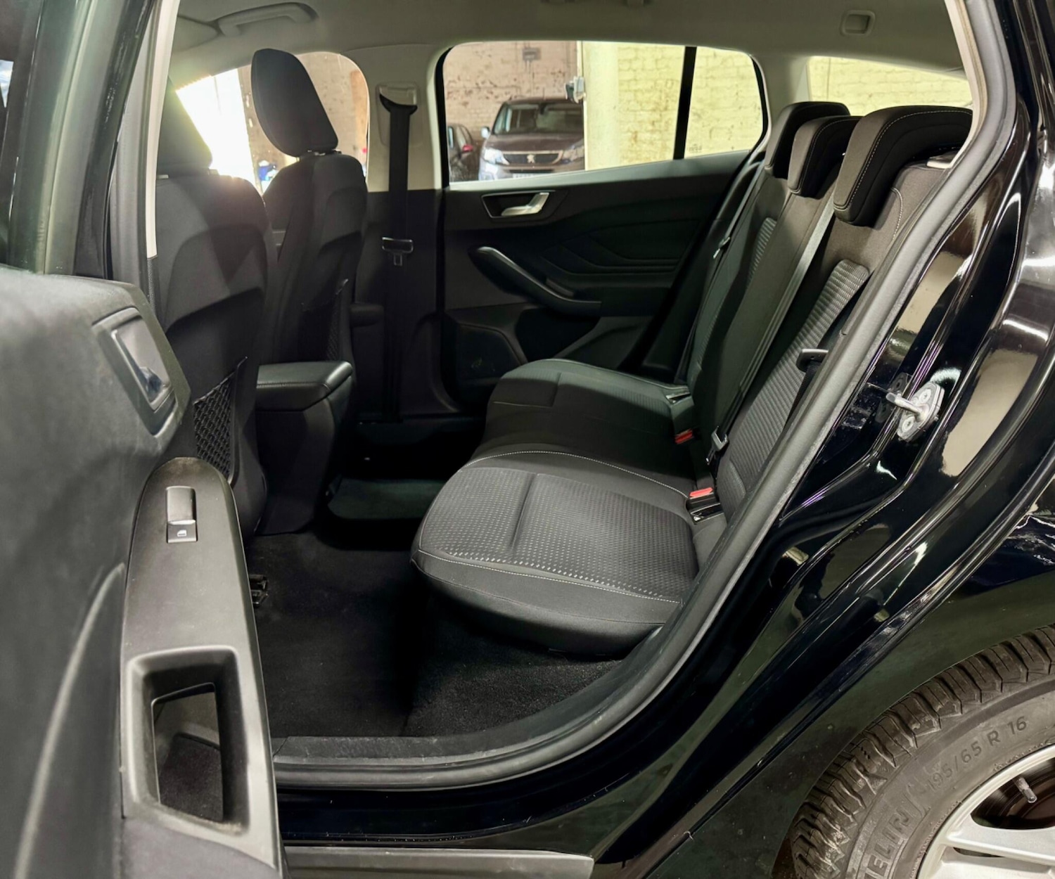 Used Ford Focus for sale - 77931803: Photo 15