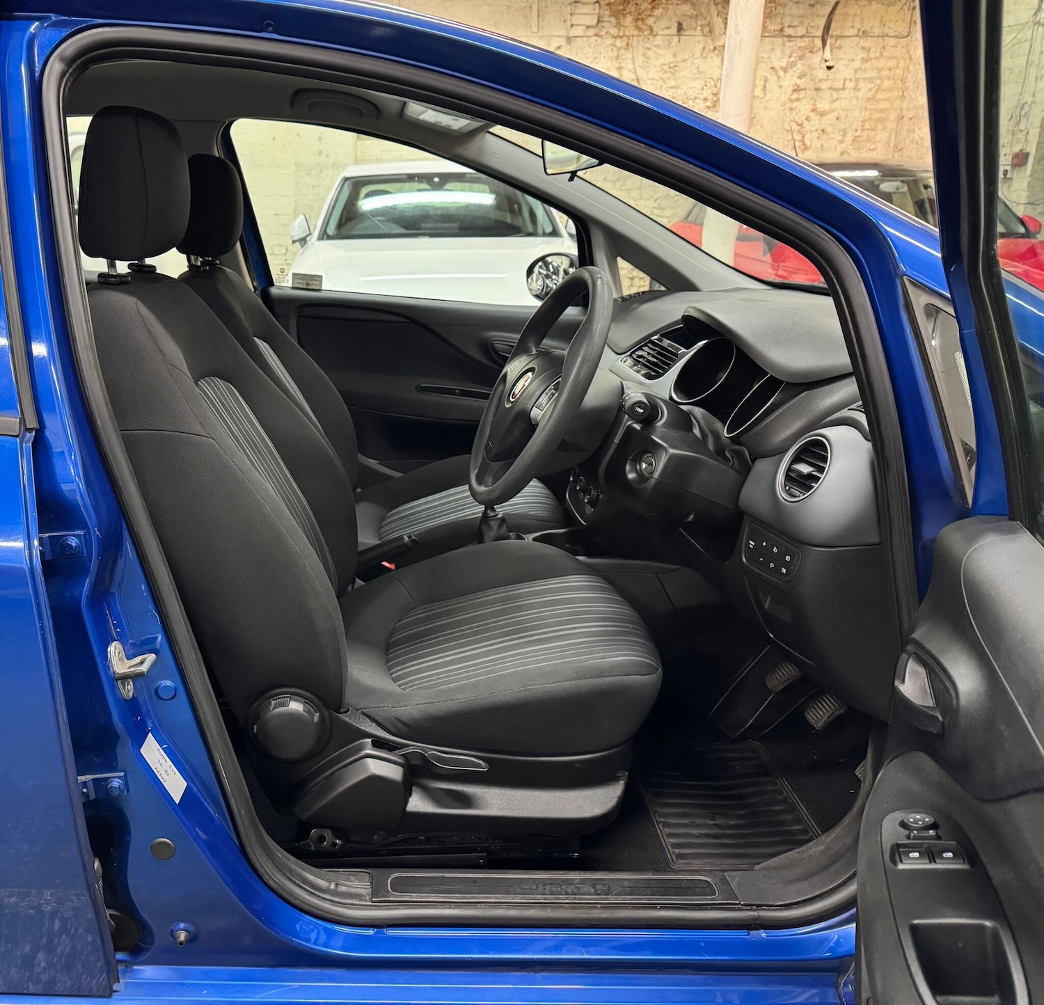 Used Fiat Punto Evo 2011 for sale - 77051637: Photo 14