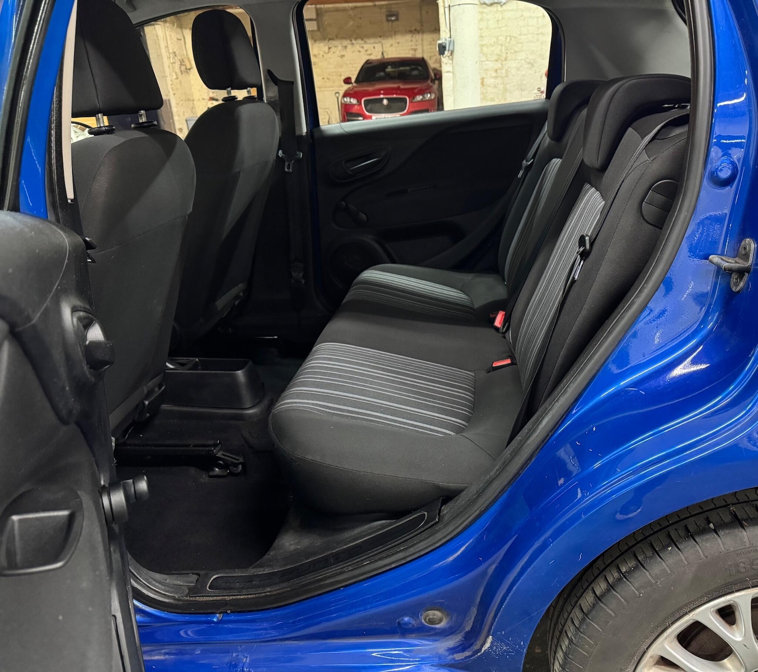 Used Fiat Punto Evo 2011 for sale - 77051637: Photo 17