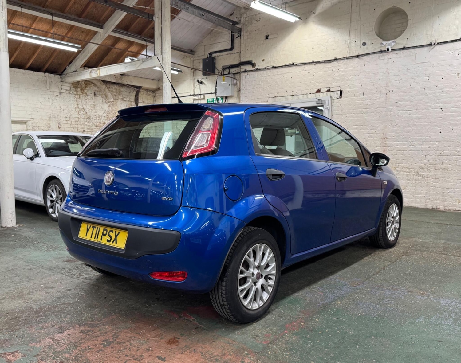 Used Fiat Punto Evo 2011 for sale - 77051637: Photo 8