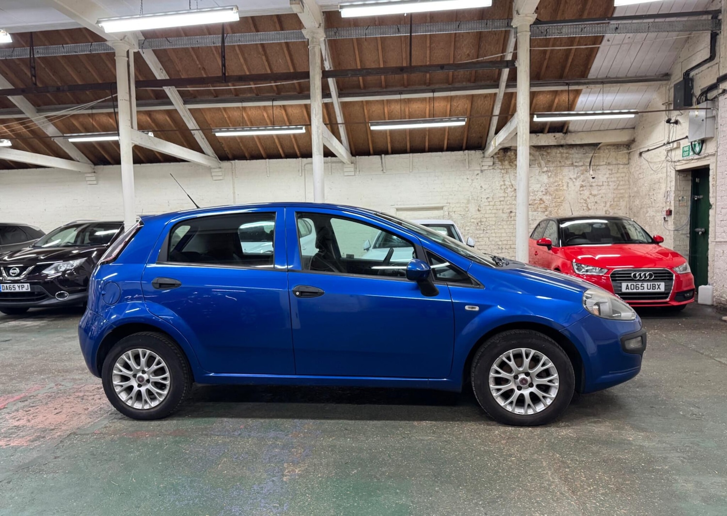 Used Fiat Punto Evo 2011 for sale - 77051637: Photo 9