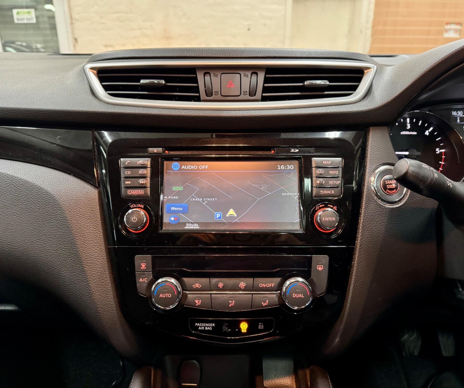 Used Nissan Qashqai 2015 for sale - 76690892: Photo 21