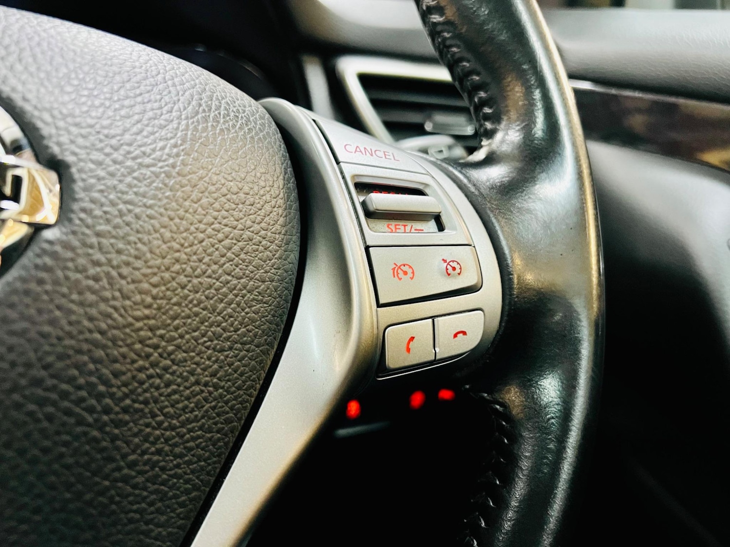 Used Nissan Qashqai 2015 for sale - 76690892: Photo 24