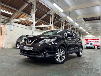 Used Nissan Qashqai 2015 for sale - 76690892: Photo
