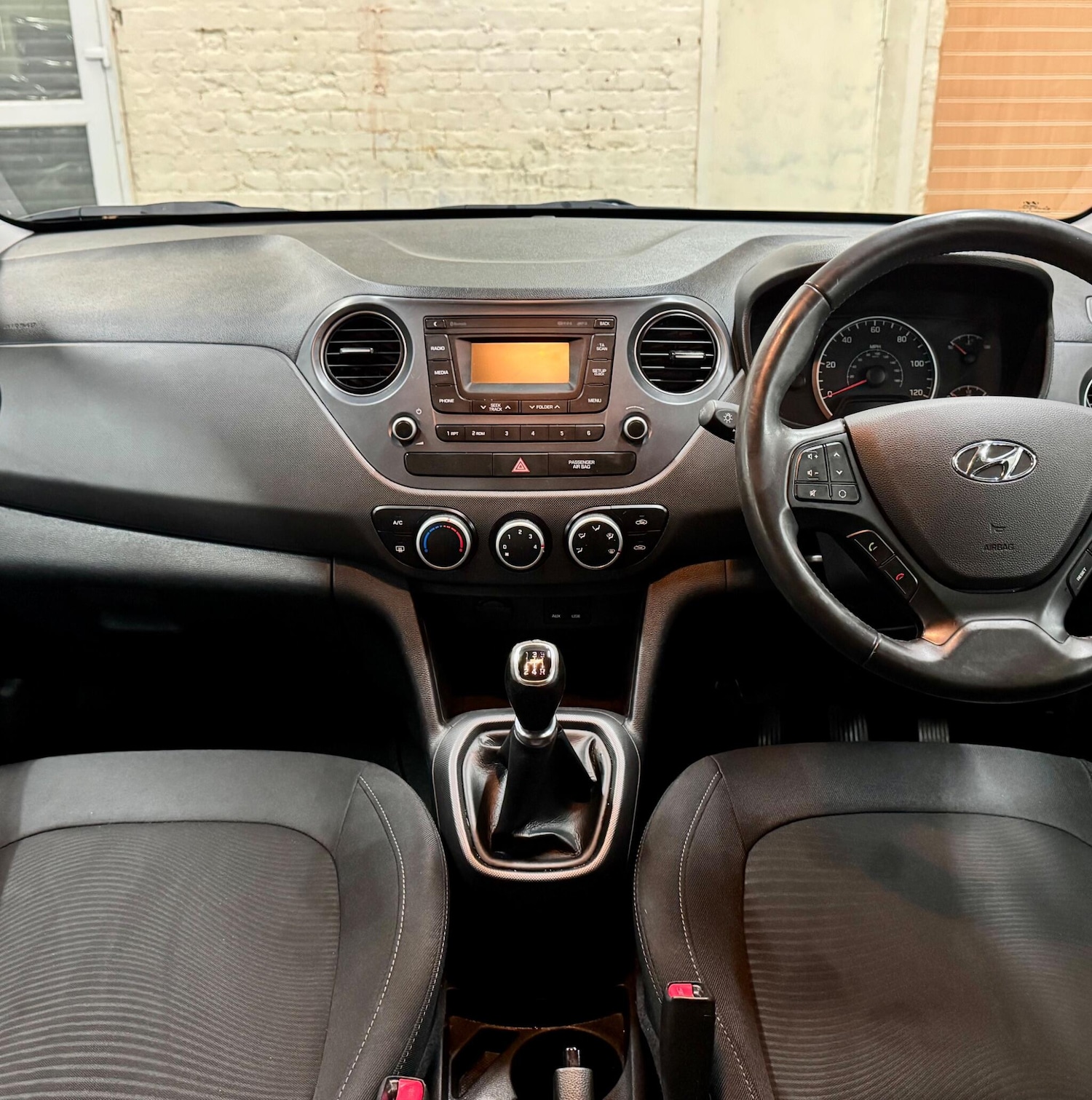 Used Hyundai i10 2019 for sale - 76690909: Photo 14