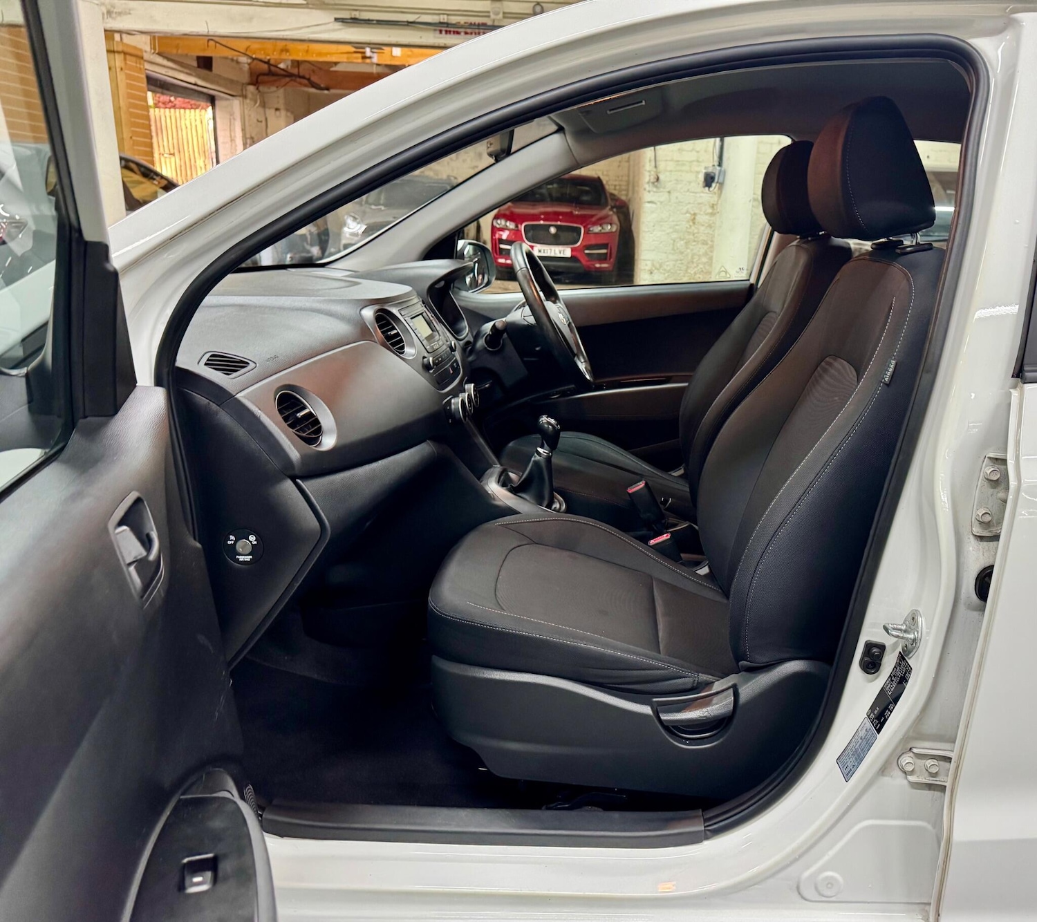 Used Hyundai i10 2019 for sale - 76690909: Photo 16