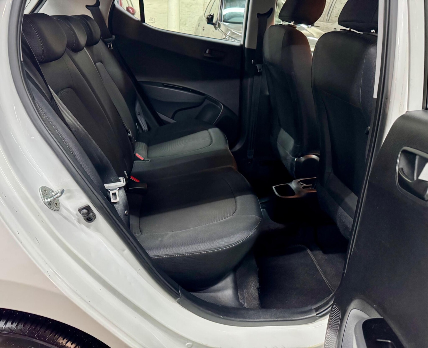 Used Hyundai i10 2019 for sale - 76690909: Photo 17