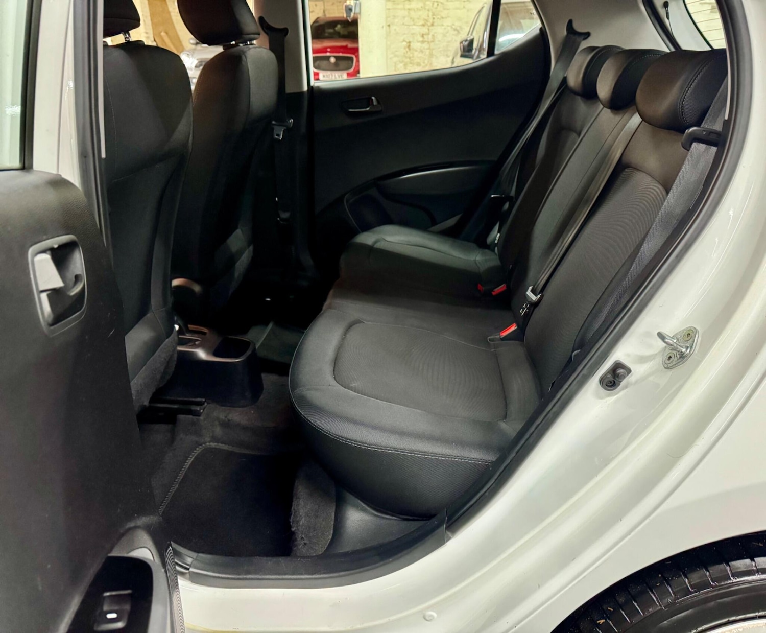 Used Hyundai i10 2019 for sale - 76690909: Photo 18