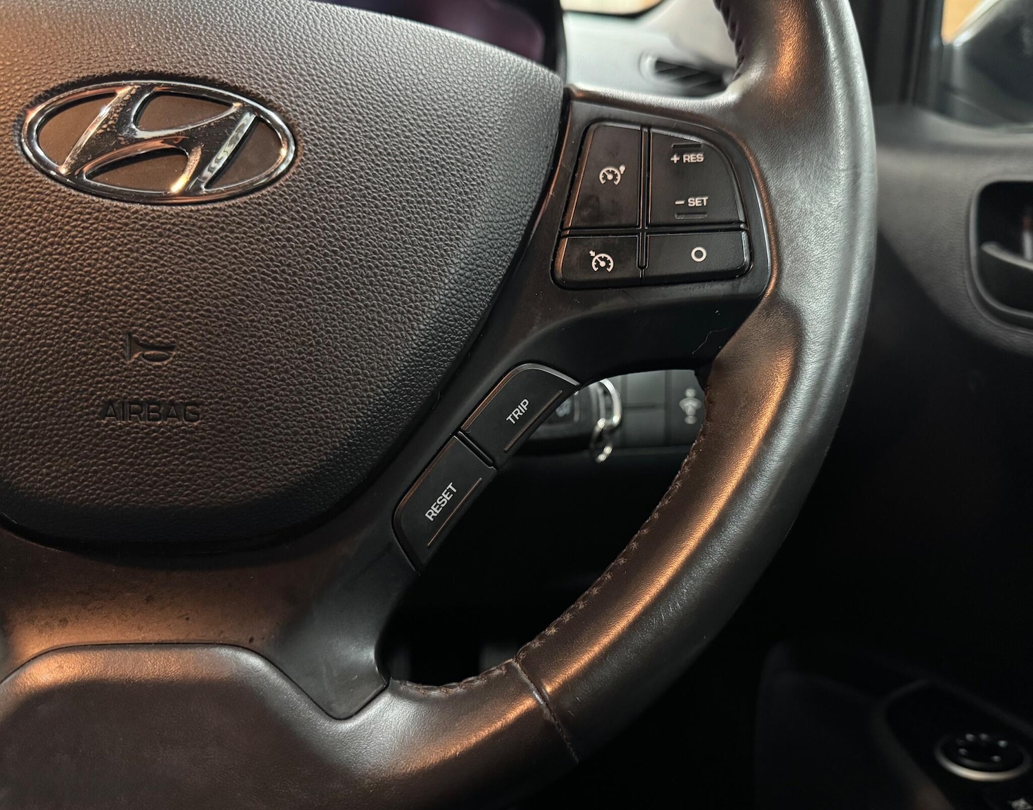 Used Hyundai i10 2019 for sale - 76690909: Photo 20