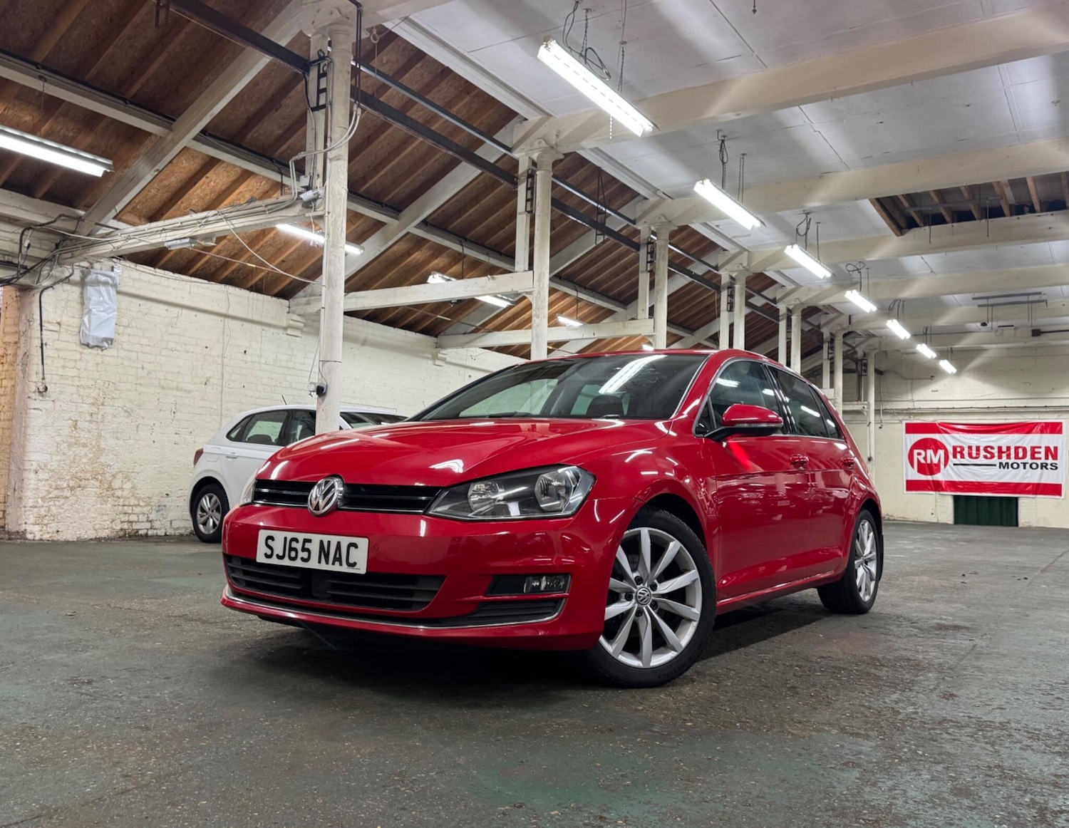 Used Volkswagen Golf 2015 for sale - 77421228: Photo 2