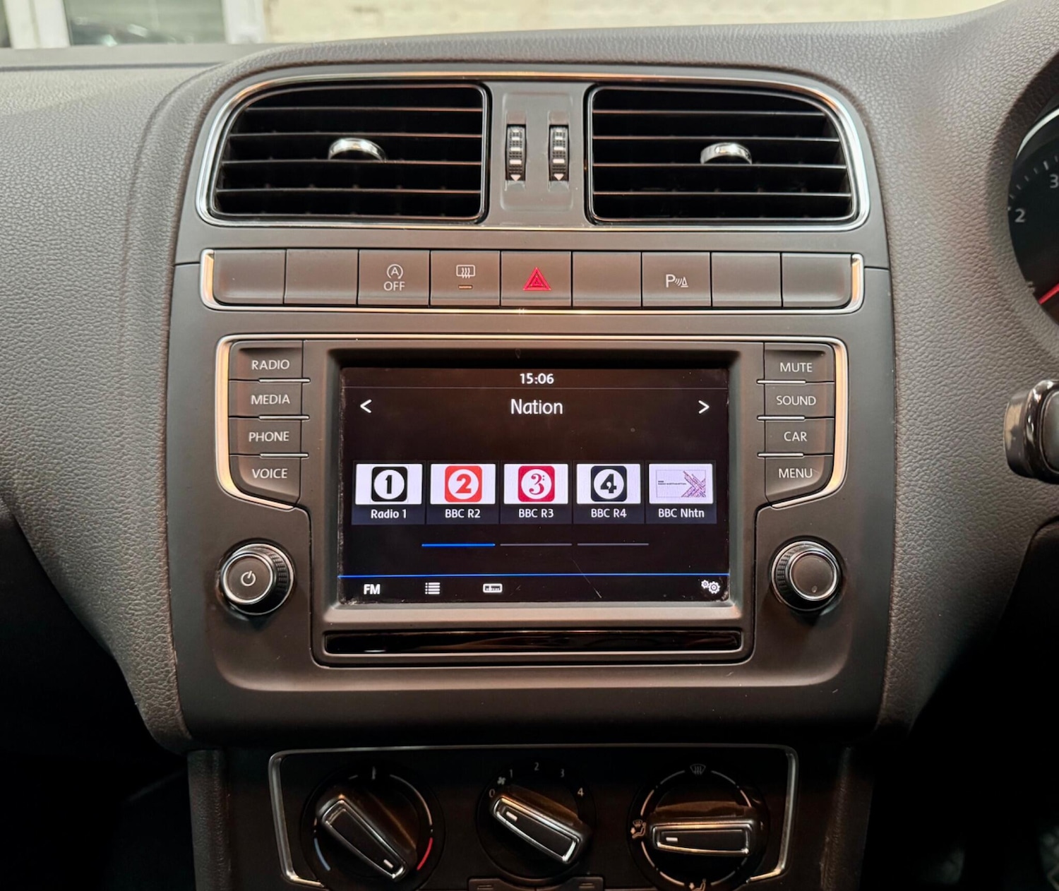 Used Volkswagen Polo 2016 for sale - 77321434: Photo 20