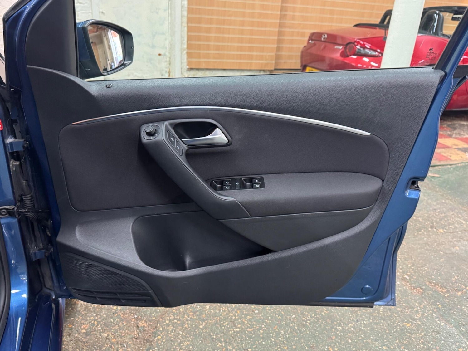 Used Volkswagen Polo 2016 for sale - 77321434: Photo 25