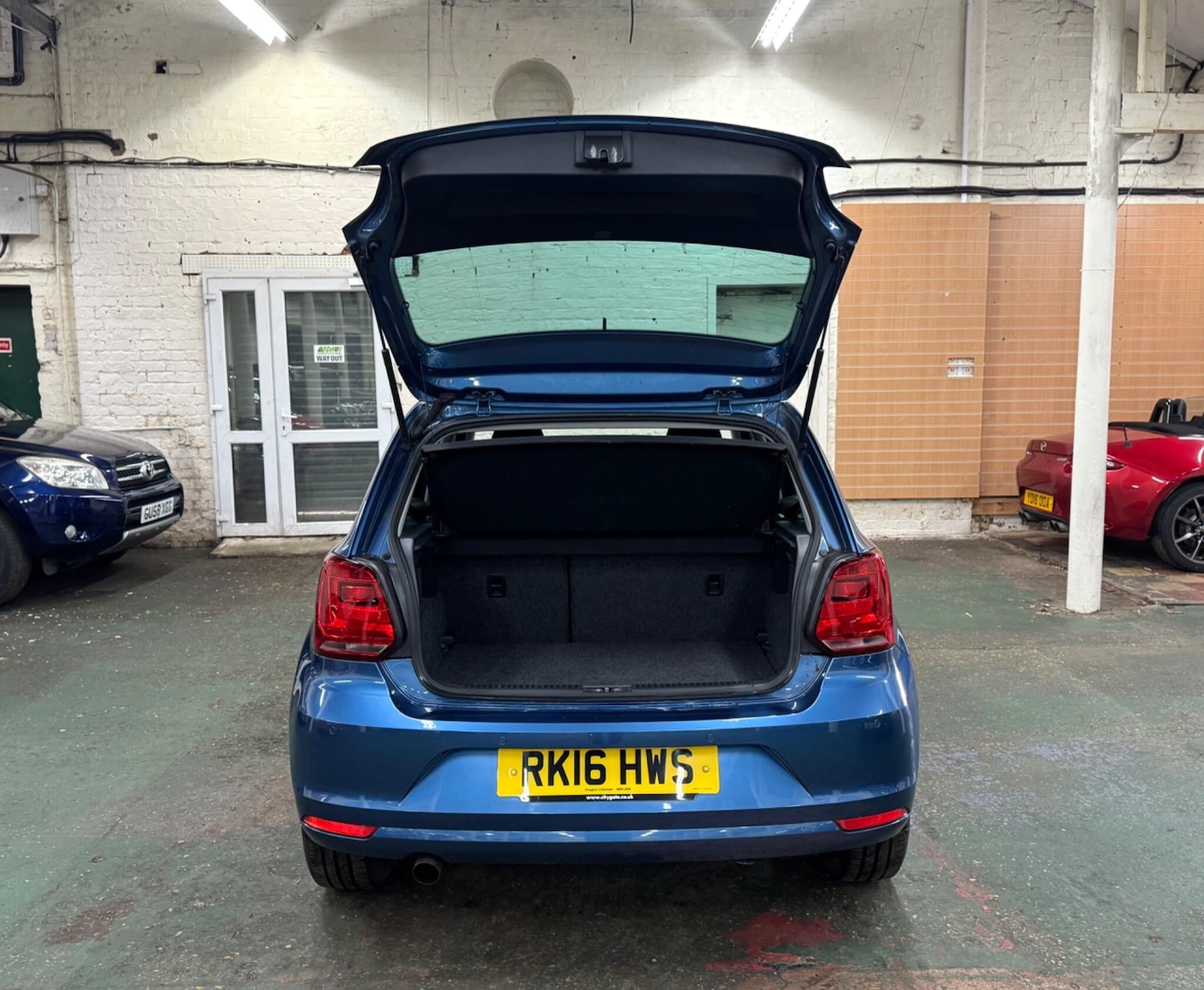 Used Volkswagen Polo 2016 for sale - 77321434: Photo 8