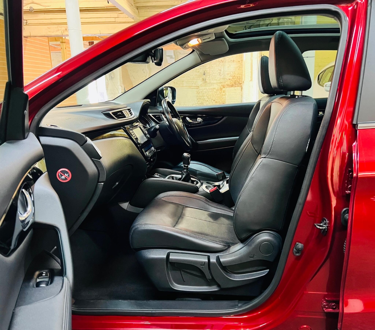 Used Nissan Qashqai 2016 for sale - 76856585: Photo 17