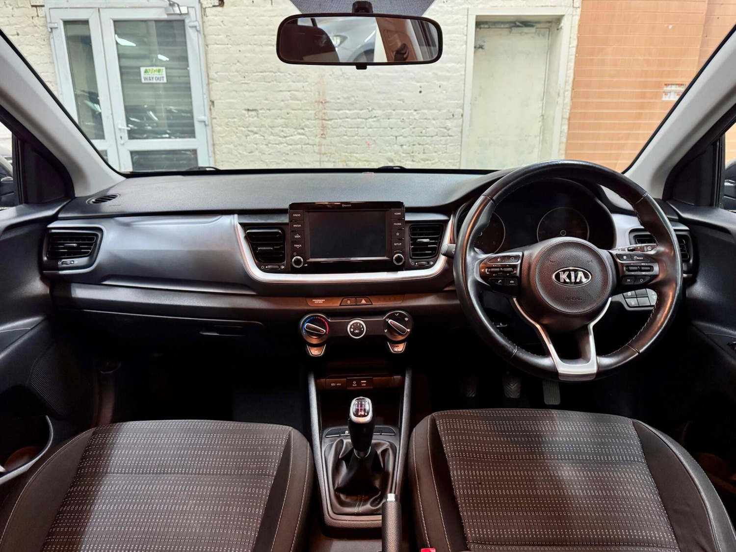 Used Kia Stonic 2019 for sale - 77421227: Photo 12