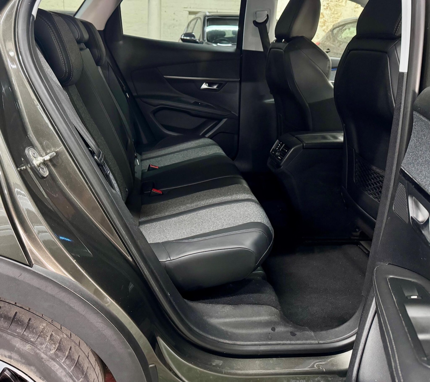 Used Peugeot 3008 2018 for sale - 76690908: Photo 14