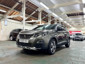 Used Peugeot 3008 2018 for sale - 76690908: Photo