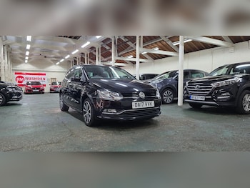 Used Volkswagen Polo 2017 for sale - 77703306: Photo