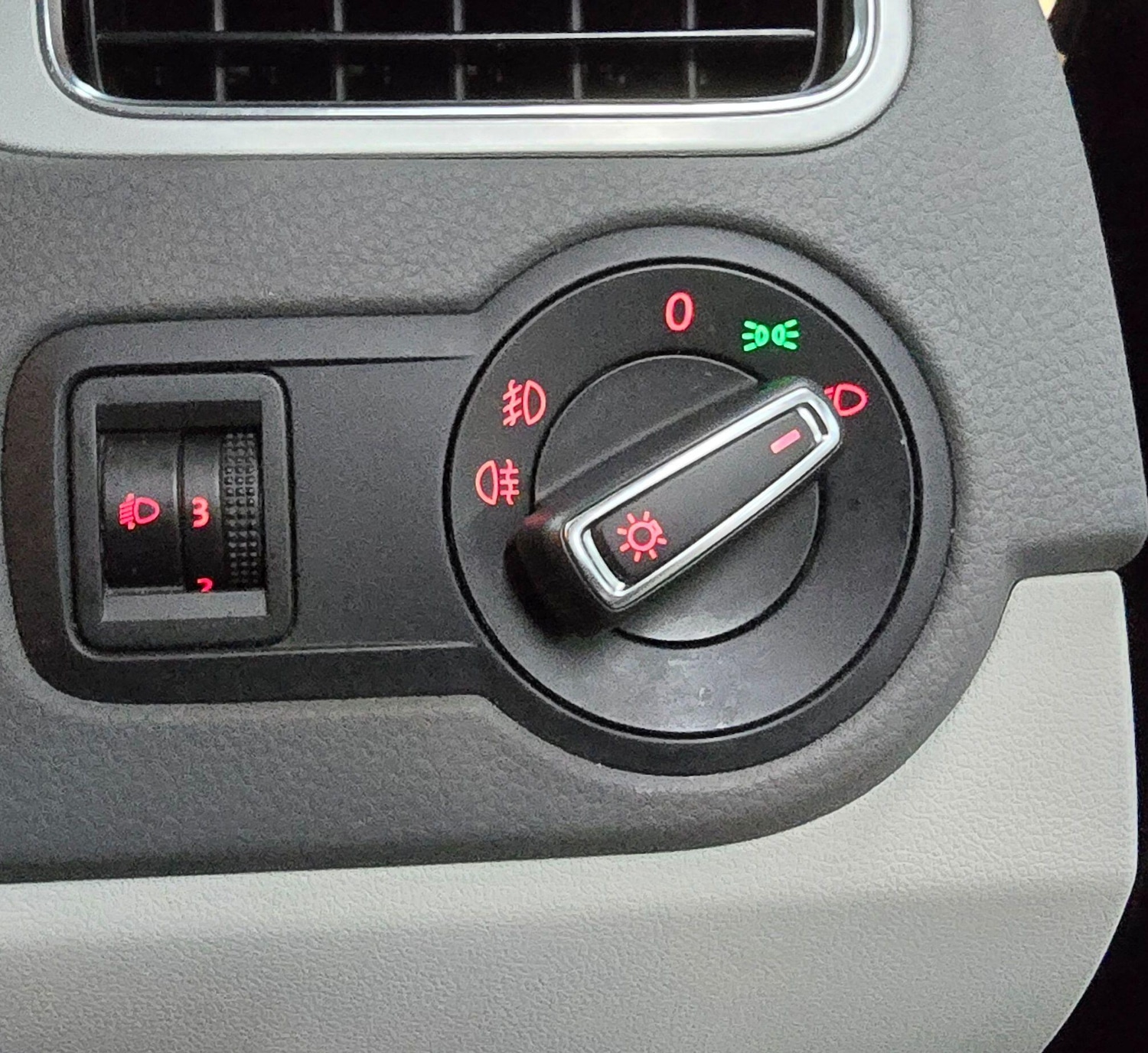 Used Volkswagen Polo 2017 for sale - 77703306: Photo 25