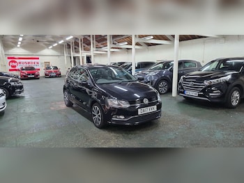 Used Volkswagen Polo 2017 for sale - 77703306: Photo