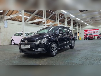 Used Volkswagen Polo 2017 for sale - 77703306: Photo