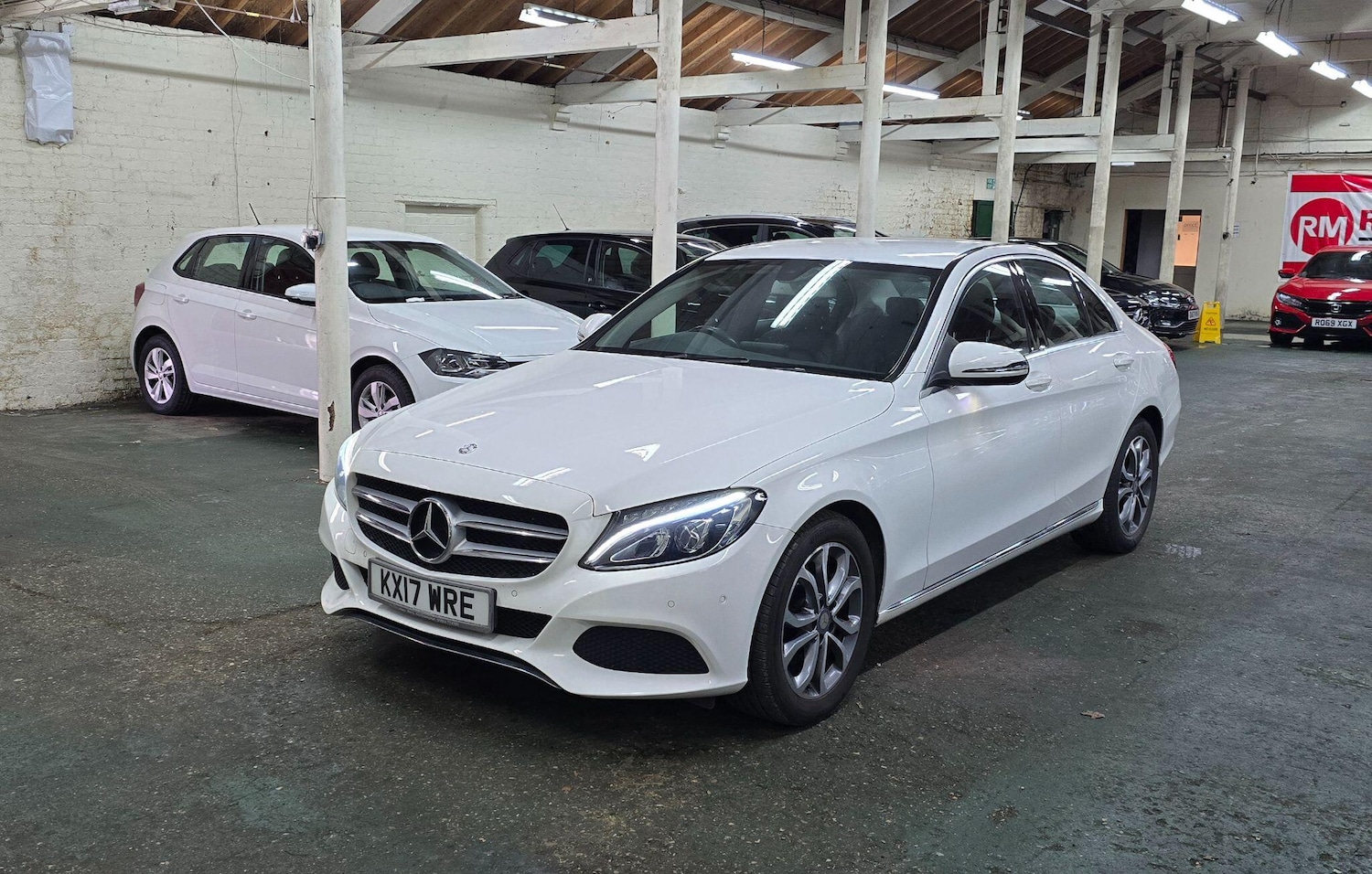 Used Mercedes-Benz C Class 2017 for sale - 77703305: Photo 3