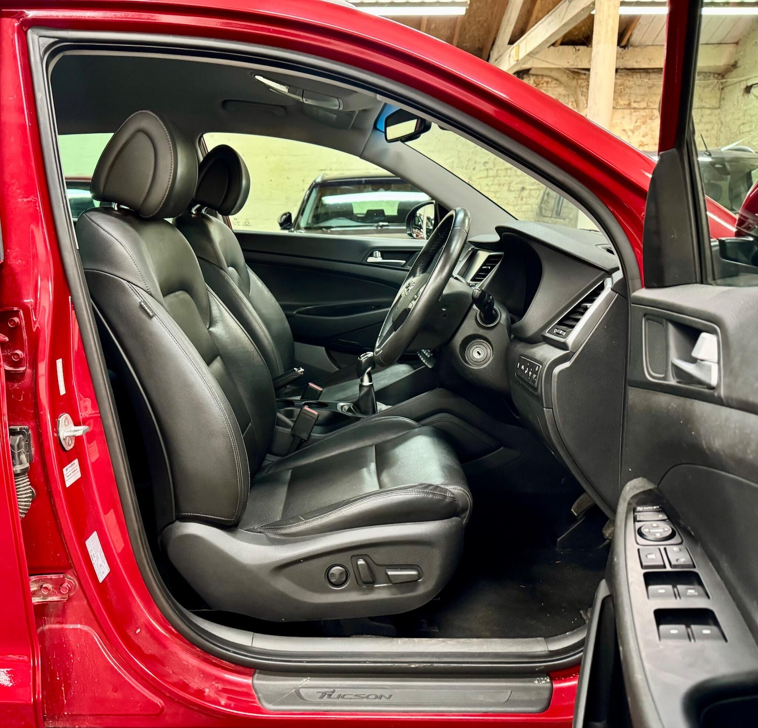 Used Hyundai TUCSON 2016 for sale - 76690901: Photo 15