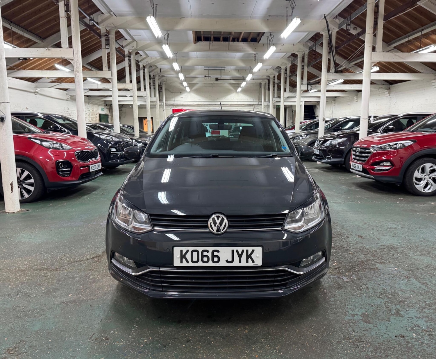 Used Volkswagen Polo 2017 for sale - 76949830: Photo 3