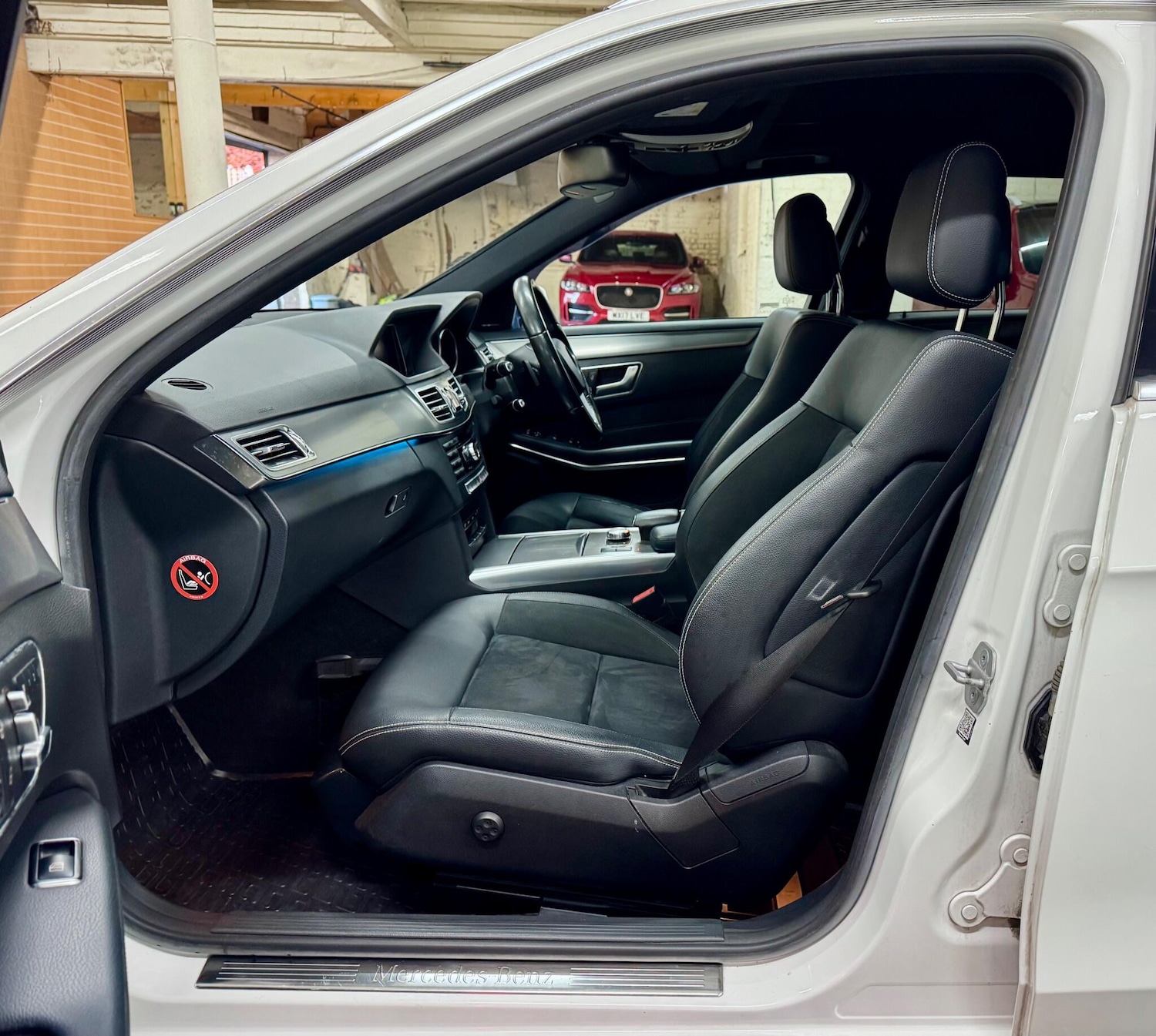 Used Mercedes-Benz E Class 2015 for sale - 77020261: Photo 17