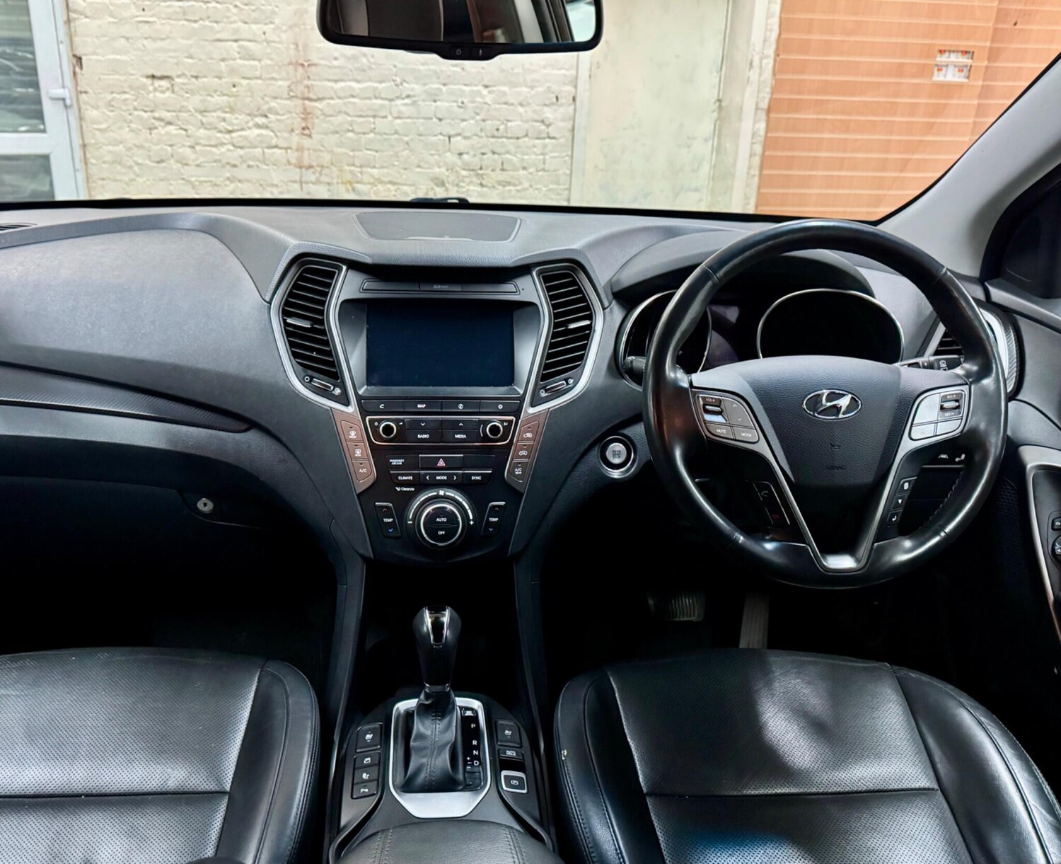 Used Hyundai Santa Fe 2016 for sale - 77841654: Photo 13