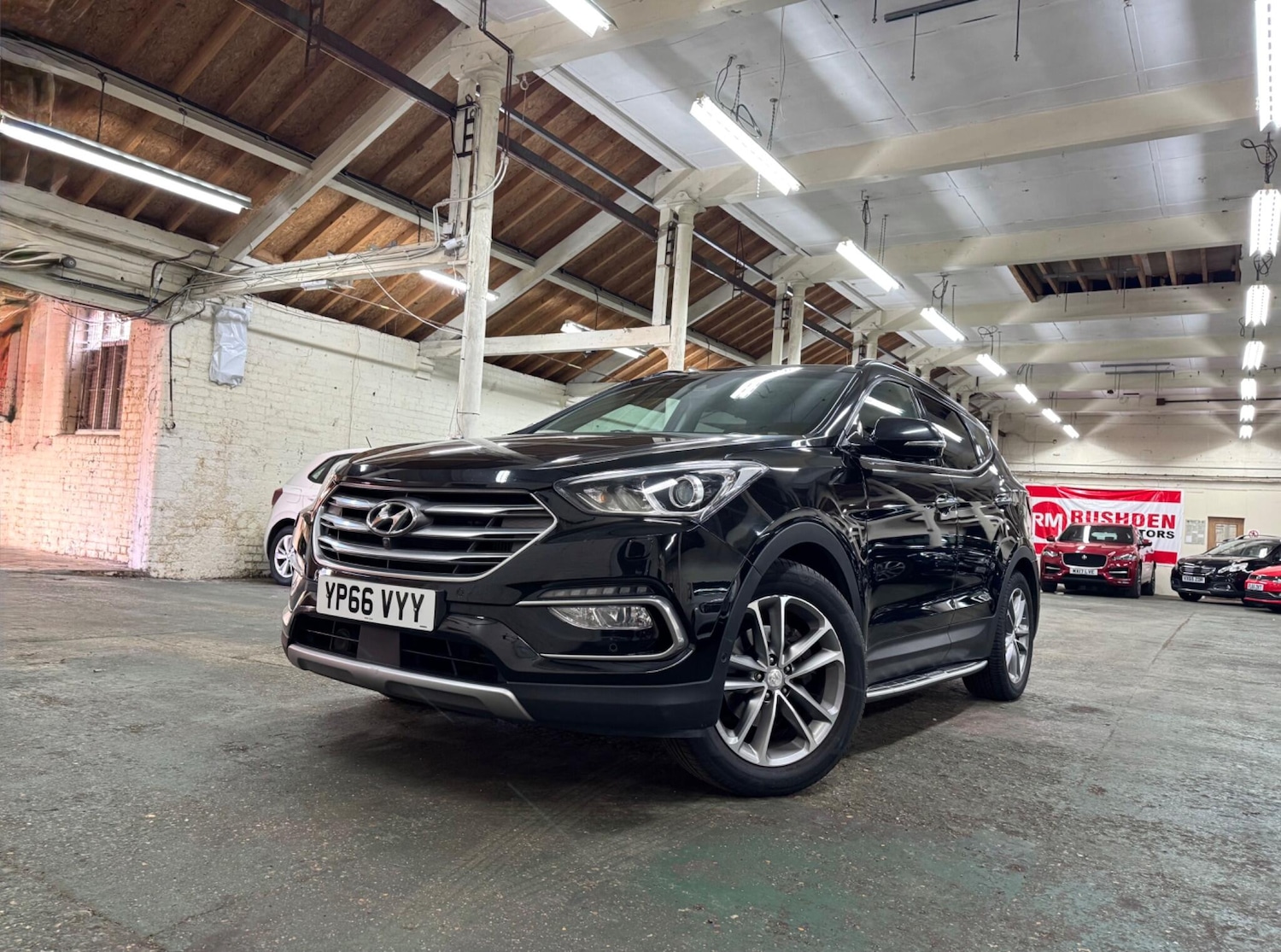 Used Hyundai Santa Fe 2016 for sale - 77841654: Photo 2