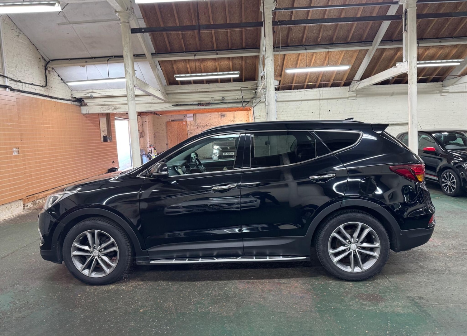 Used Hyundai Santa Fe 2016 for sale - 77841654: Photo 5