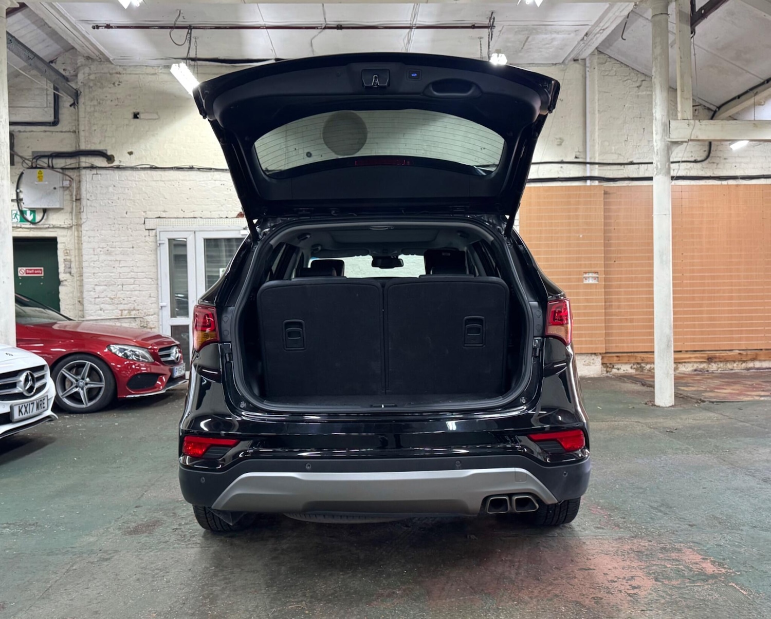 Used Hyundai Santa Fe 2016 for sale - 77841654: Photo 8