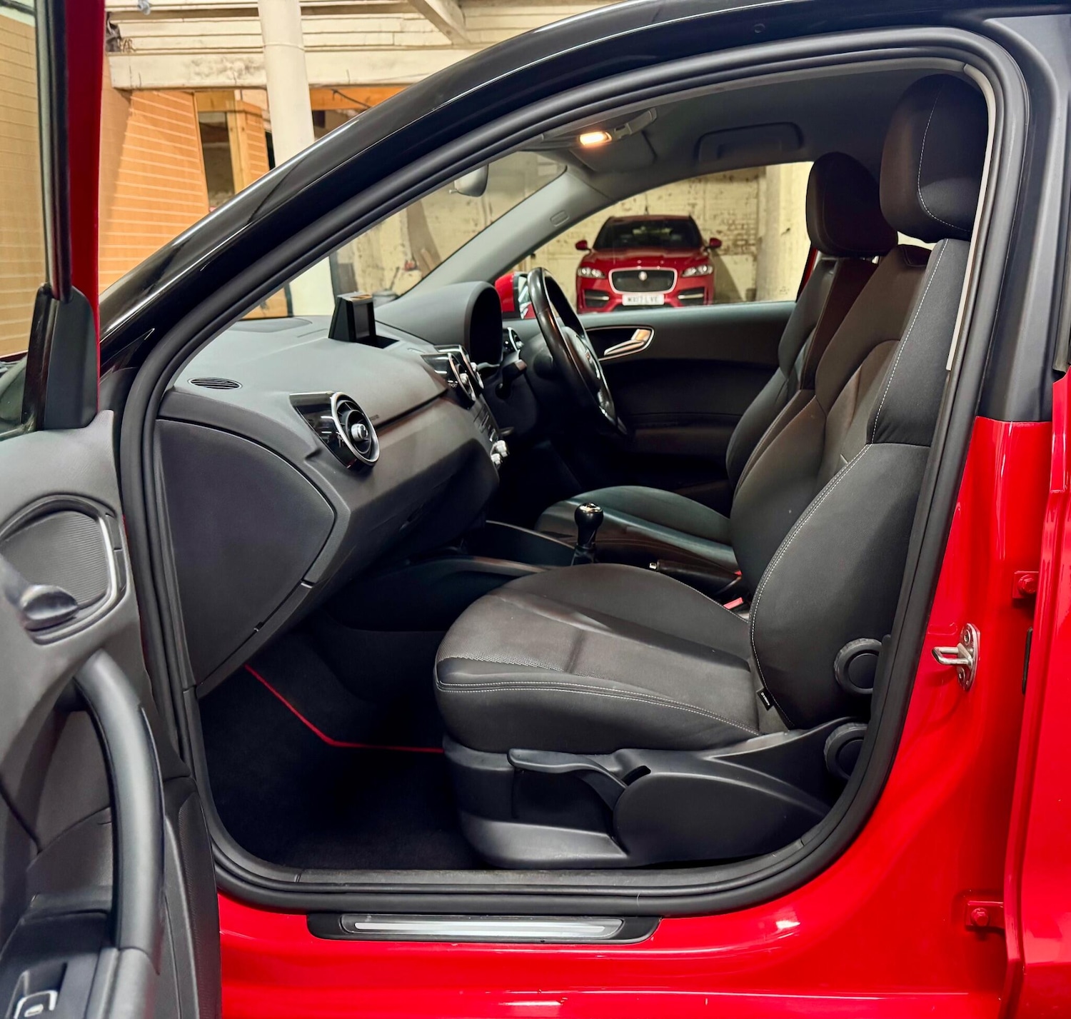 Used Audi A1 2015 for sale - 76949828: Photo 15