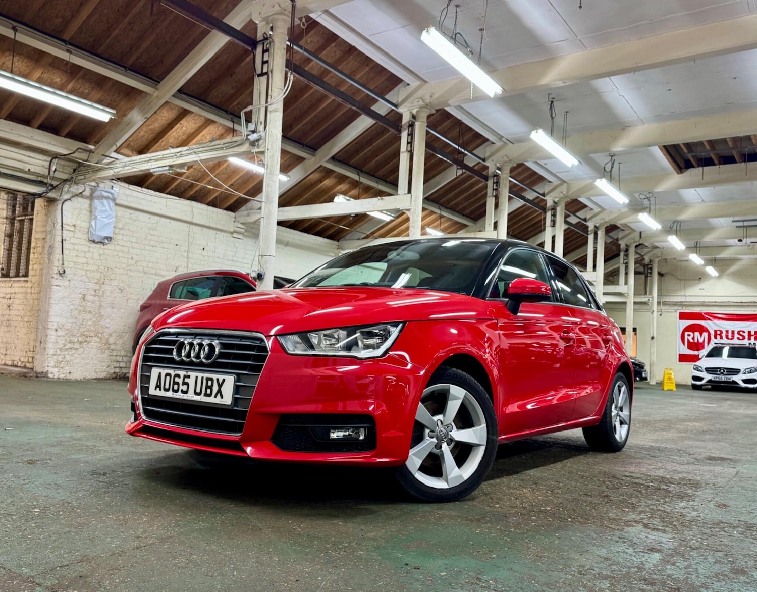 Used Audi A1 2015 for sale - 76949828: Photo 2