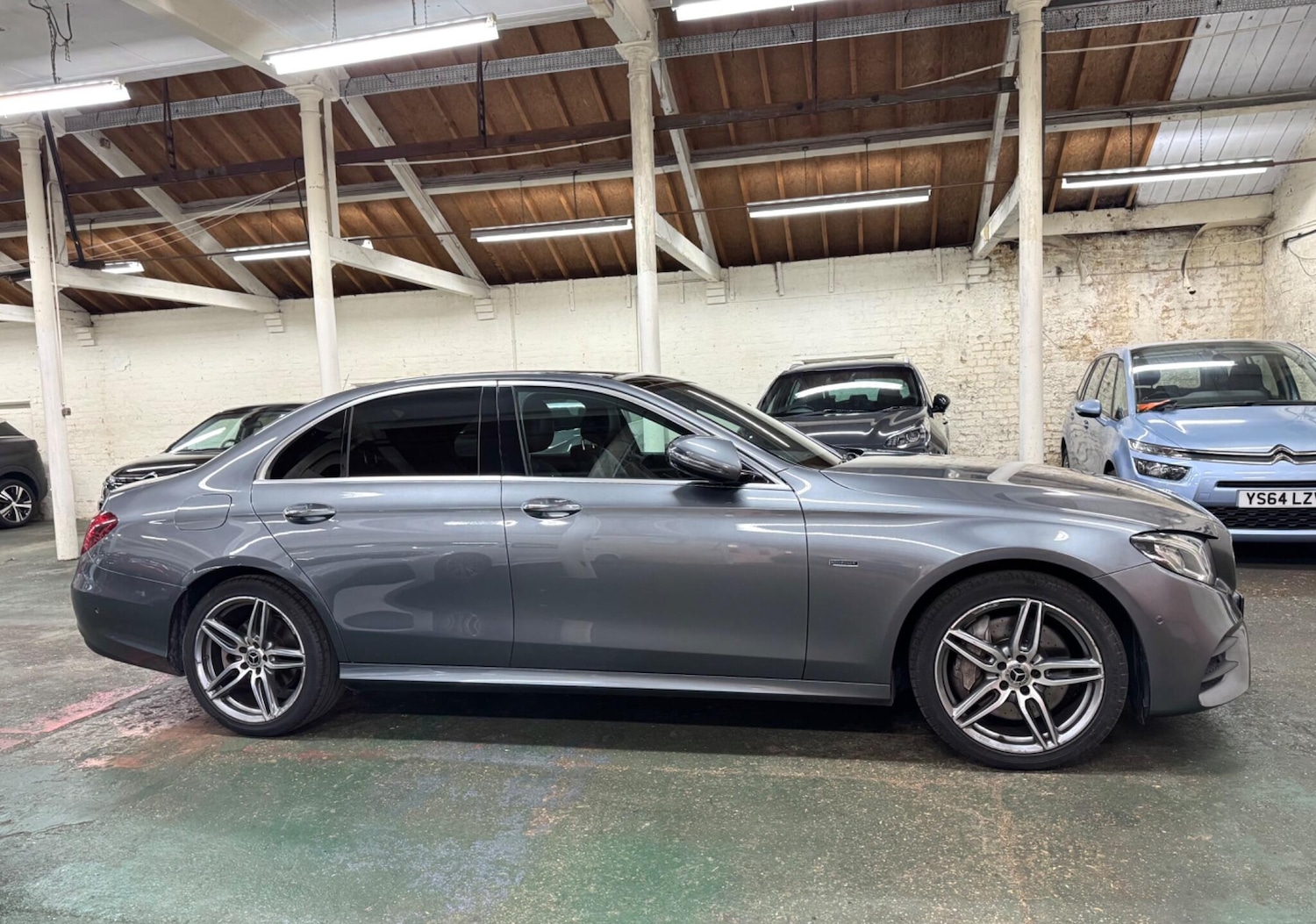 Used Mercedes-Benz E Class 2018 for sale - 76690889: Photo 11