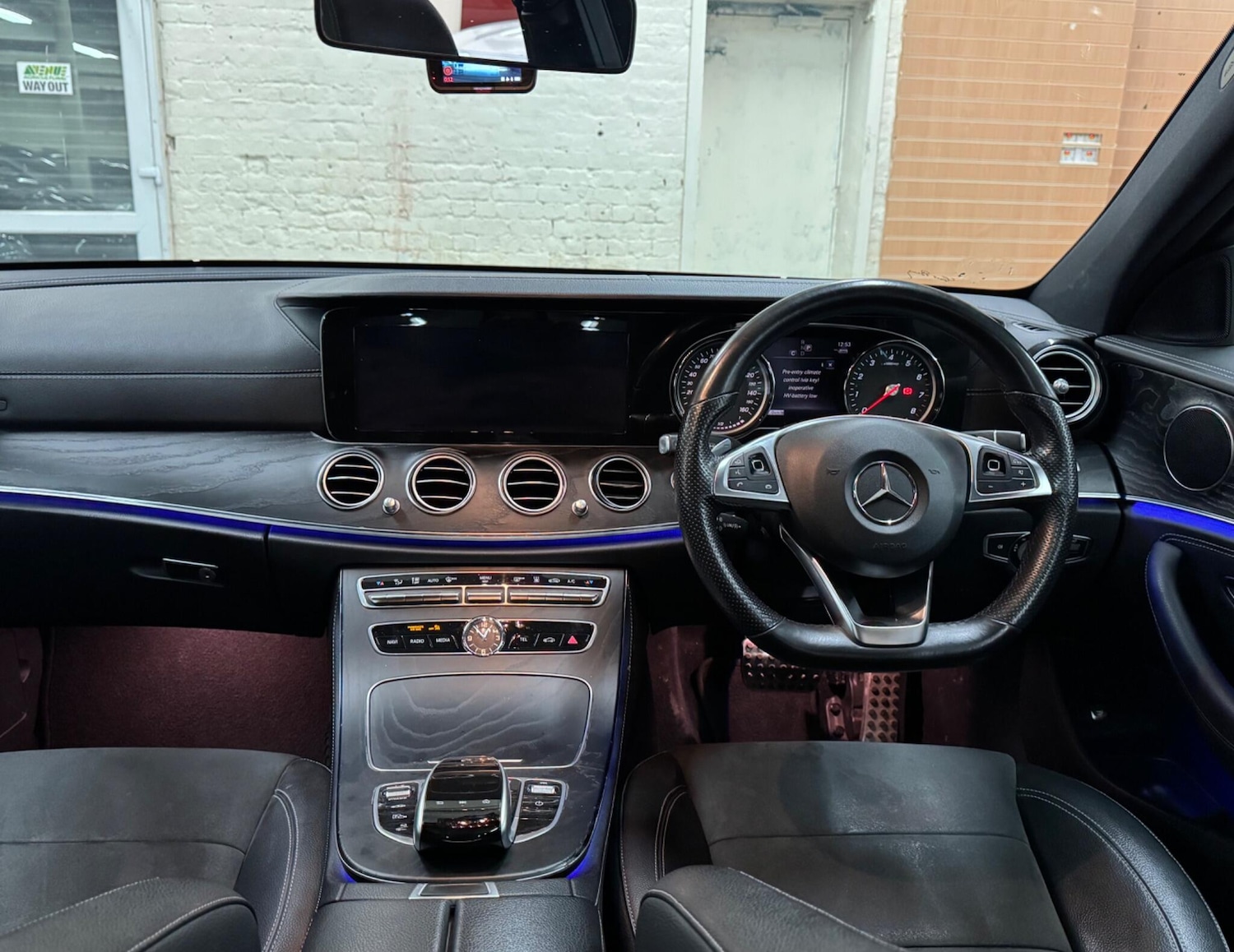 Used Mercedes-Benz E Class 2018 for sale - 76690889: Photo 14
