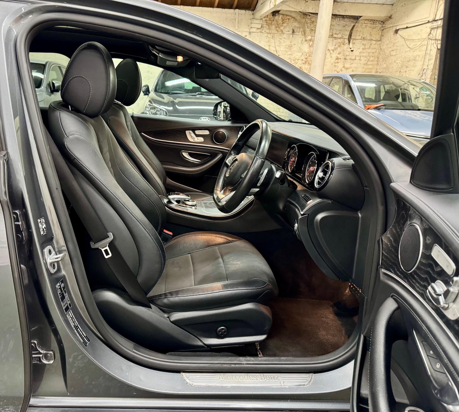 Used Mercedes-Benz E Class 2018 for sale - 76690889: Photo 16